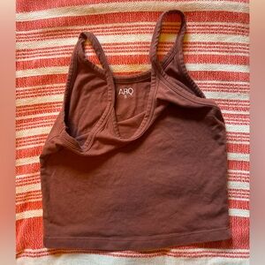 ARQ crop tank, Spice sz small